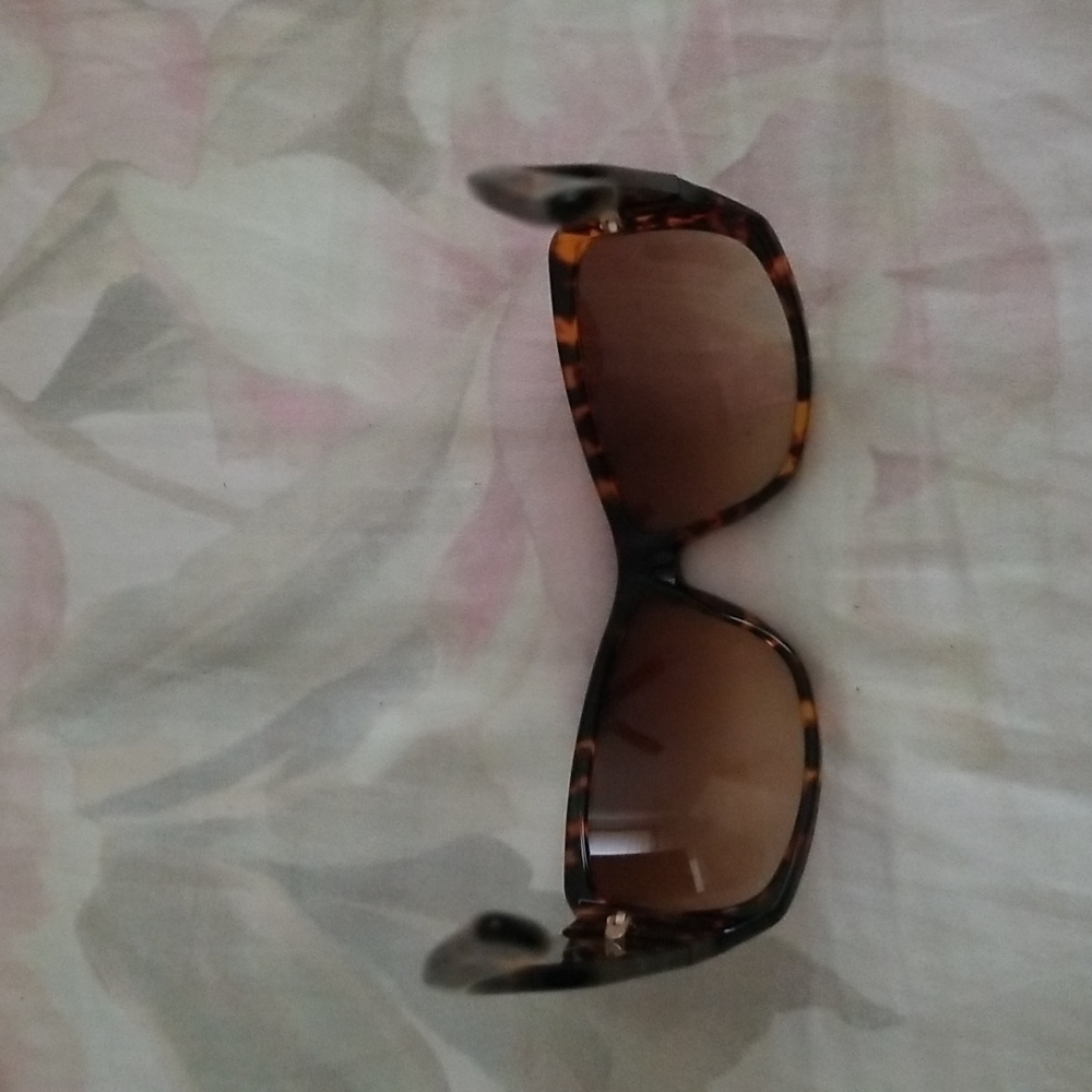 Gucci sunglasses - Picture 6 of 11
